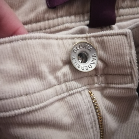 Gloria Vanderbilt corduroy pants - Picture 3 of 4